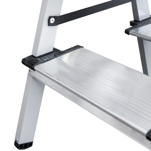 картинка Стремянка двухсторонняя алюминиевая Новая Высота 2*3 ступени 1147203 от магазина Пиломатериалы Чайковский