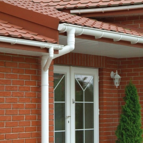 картинка Заглушка желоба ПВХ белая от магазина Пиломатериалы Чайковский