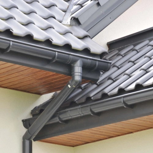 картинка Воронка желоба ПВХ графит от магазина Пиломатериалы Чайковский