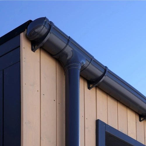 картинка Желоб водосточный ПВХ графит 3м от магазина Пиломатериалы Чайковский