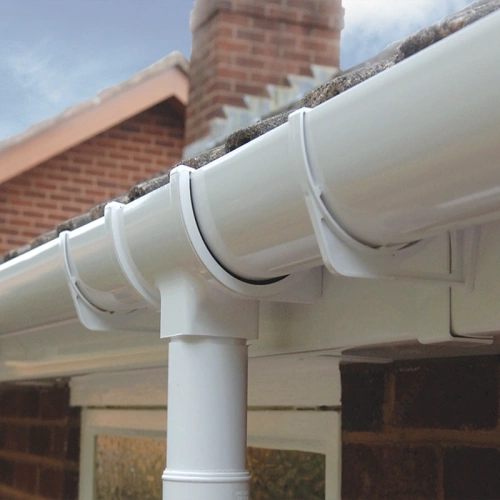 картинка Воронка желоба ПВХ белая от магазина Пиломатериалы Чайковский