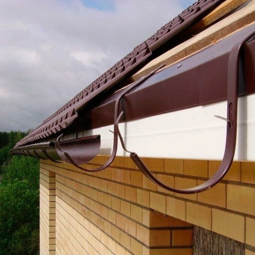 картинка Кронштейн желоба металлический белый от магазина Пиломатериалы Чайковский